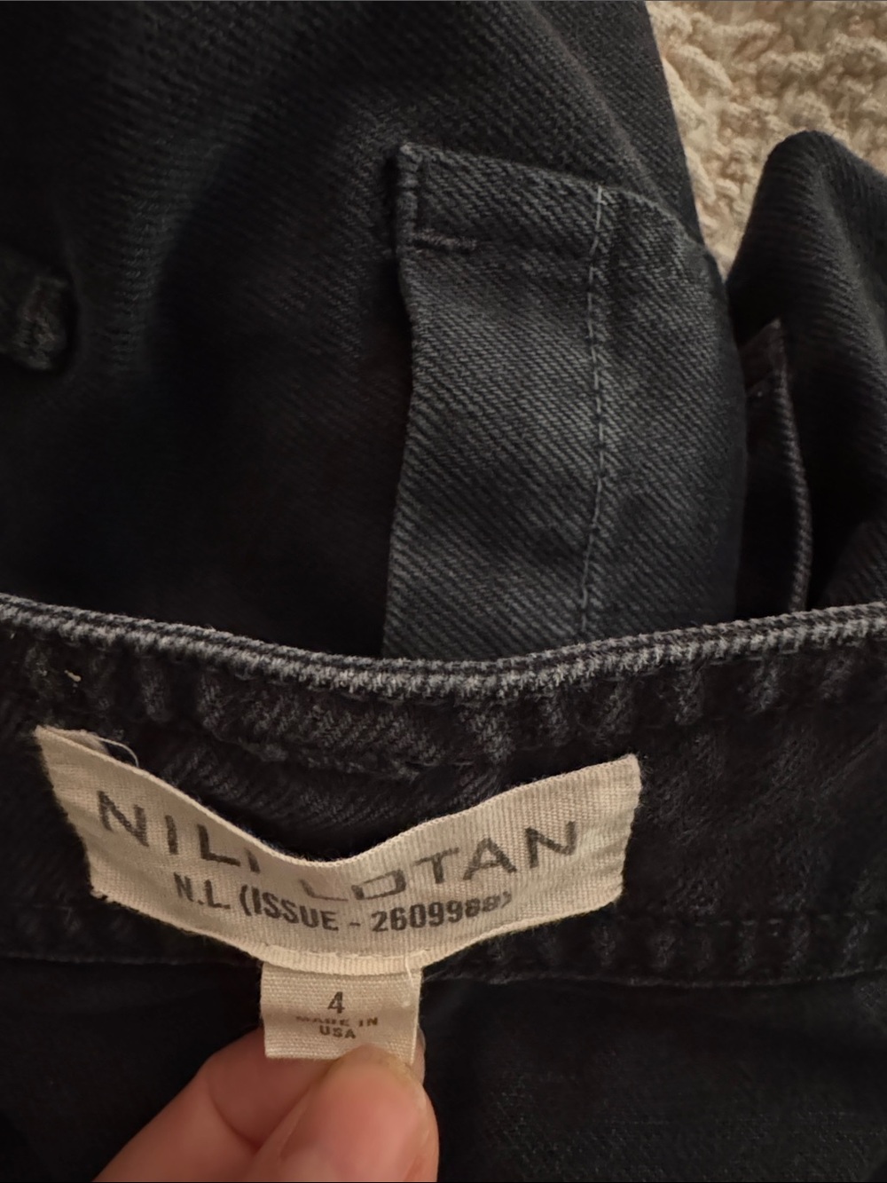 Megan Pant - Carbon - Picture 4 of 6